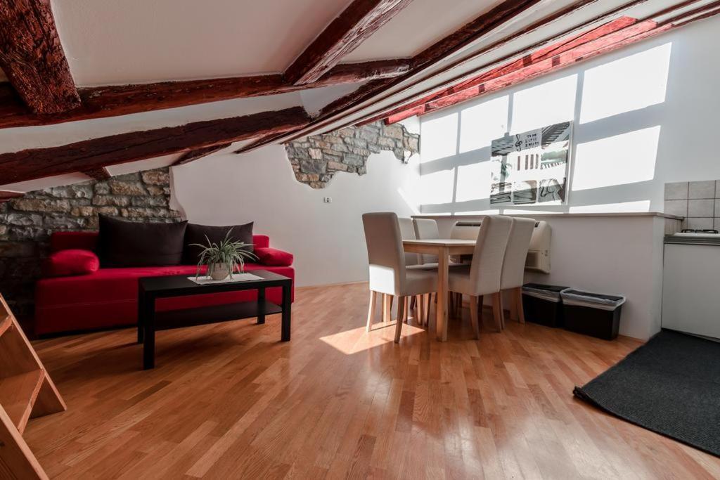Apartments Artemus Music بيران المظهر الخارجي الصورة